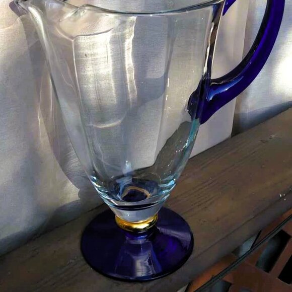 Stunning Romania Crystal Clear Glass Pitcher Cobalt Blue Gold Gilded Ring Bas - Picture 7 of 8